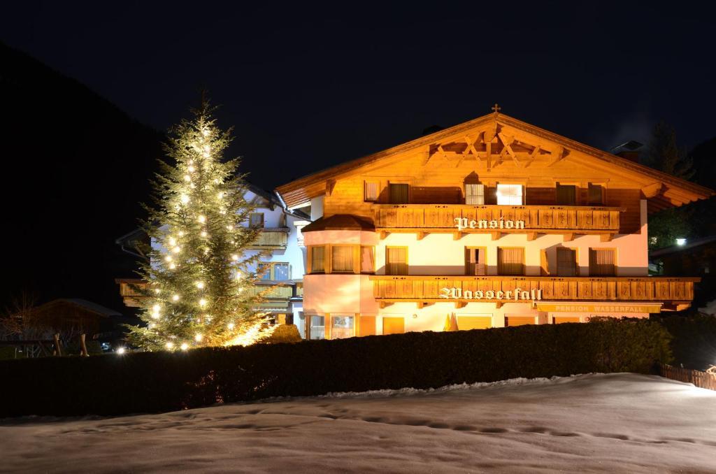 Apart-Pension Wasserfall Neustift im Stubaital Exterior photo